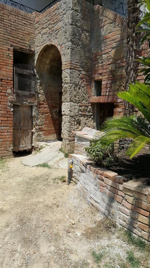 Montevenere 83 *
